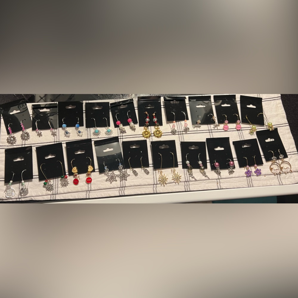 Hand crafted earrings. Free shipping when buys 3 or more pairs